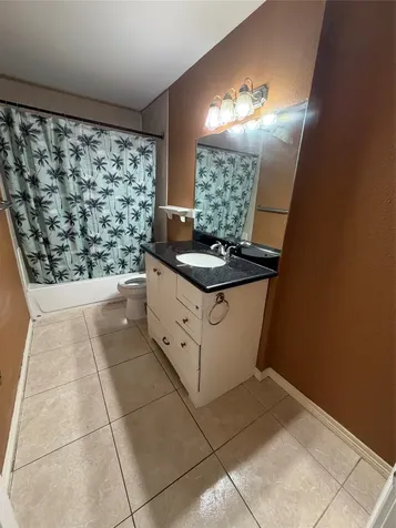 2421 Pine Galveston TX 77551
