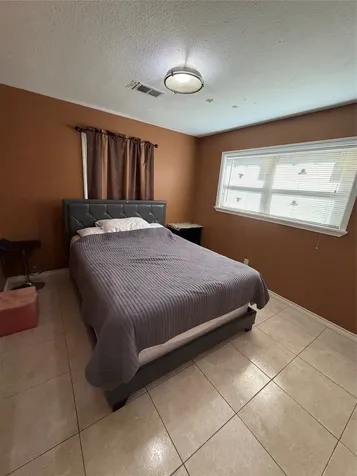 2421 Pine Galveston TX 77551