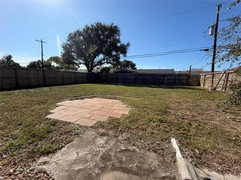 2421 Pine Galveston TX 77551