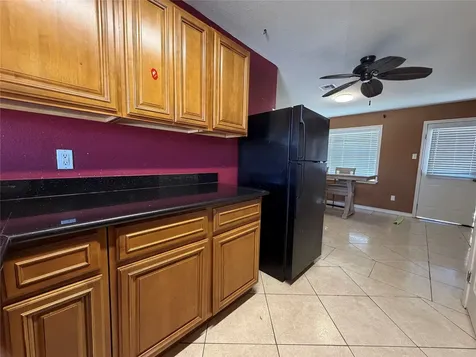 2421 Pine Galveston TX 77551