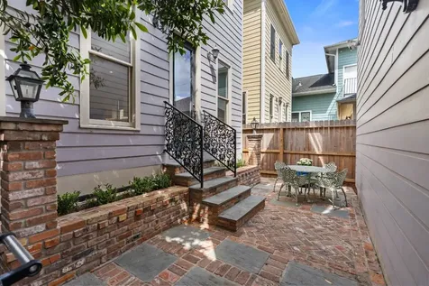 908 E 26th Street Houston TX 77009