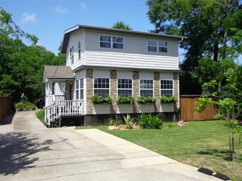210 Fairfield Street Shoreacres TX 77571