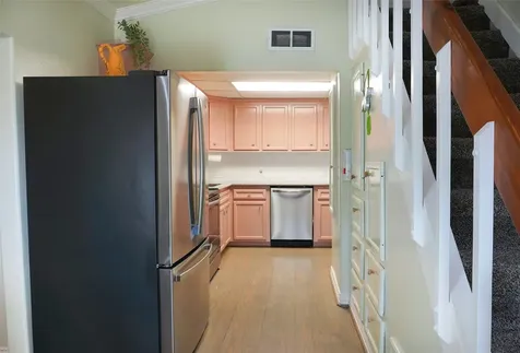210 Fairfield Street Shoreacres TX 77571