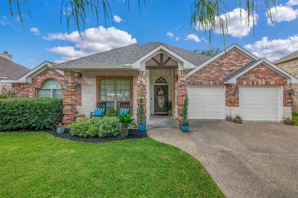 2477 Newark Circle College Station TX 77845
