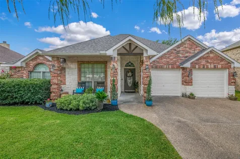 2477 Newark Circle College Station TX 77845