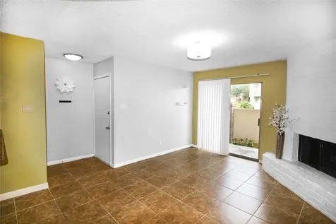 2800 Jeanetta Street 605 Houston TX 77063