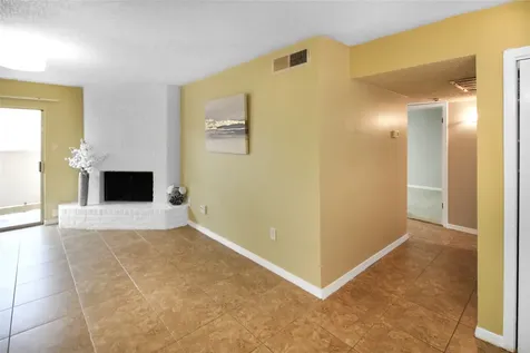 2800 Jeanetta Street 605 Houston TX 77063