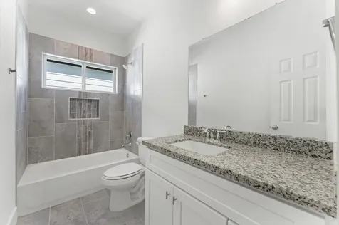 6413 Leopold Star Lane Houston TX 77048