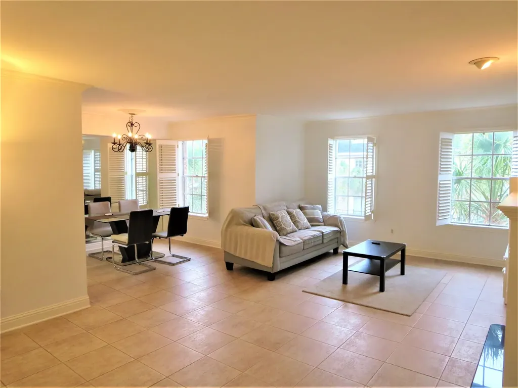 361 N Post Oak Lane 239 Houston TX 77024