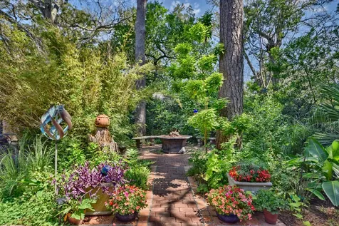 1804 S Park Street Brenham TX 77833