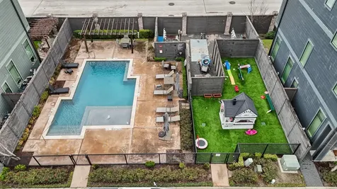 11008 Avenu Malkenu Avenue Houston TX 77043