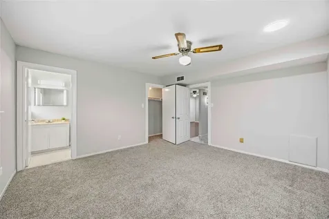11607 Chimney Rock Road C Houston TX 77035