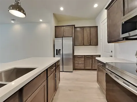 5704 Quinn Landing Road Houston TX 77091