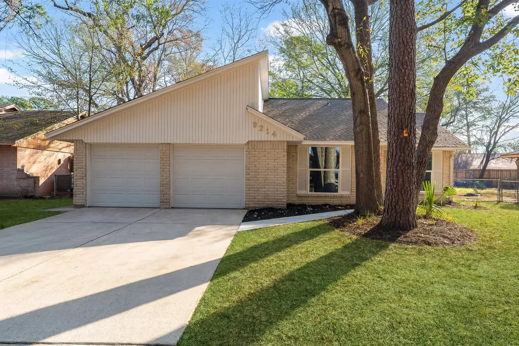 9214 Woodland Oaks Drive Houston TX 77040