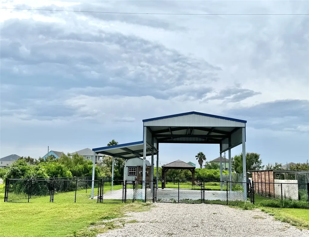 1314 Anderson Avenue Port Bolivar TX 77650