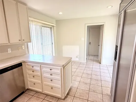 1611 Potomac Drive Houston TX 77057