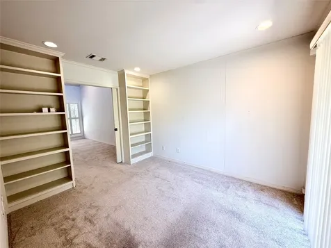 1611 Potomac Drive Houston TX 77057