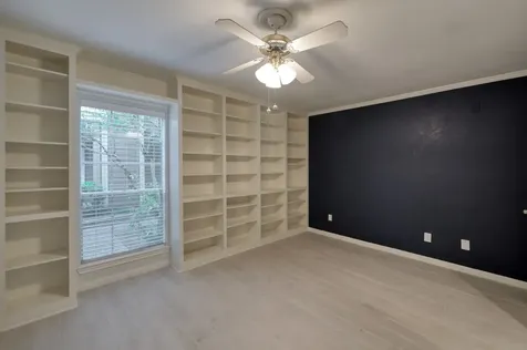 1860 White Oak Drive 207 Houston TX 77009