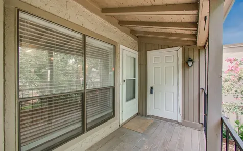 5711 Sugar Hill Drive 108 Houston TX 77057