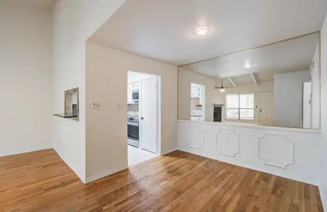 5711 Sugar Hill Drive 108 Houston TX 77057