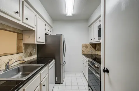 5711 Sugar Hill Drive 108 Houston TX 77057