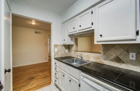 5711 Sugar Hill Drive 108 Houston TX 77057