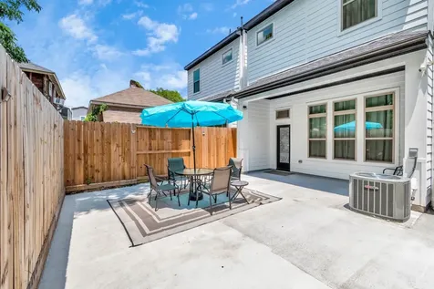 3306 Live Oak Street Houston TX 77004