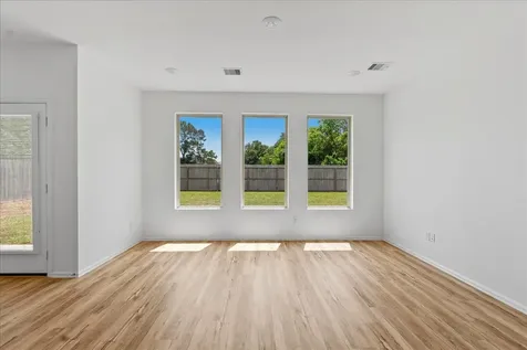 15542 Blue Lake Drive Mont Belvieu TX 77523