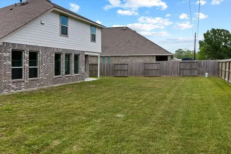 15542 Blue Lake Drive Mont Belvieu TX 77523