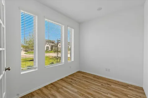 15542 Blue Lake Drive Mont Belvieu TX 77523