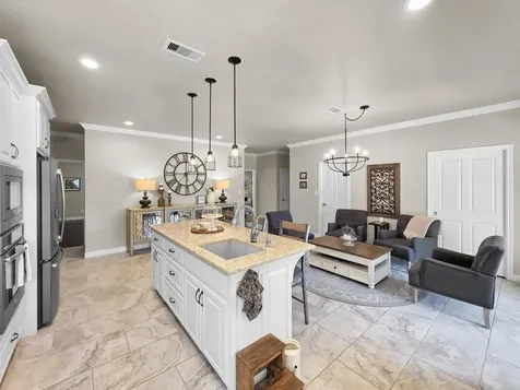215 W Pineshadows Drive Sour Lake TX 77659