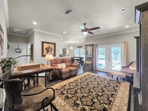 215 W Pineshadows Drive Sour Lake TX 77659