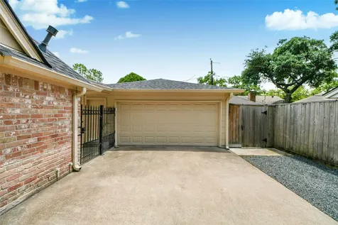 3030 Bernadette Lane Houston TX 77043