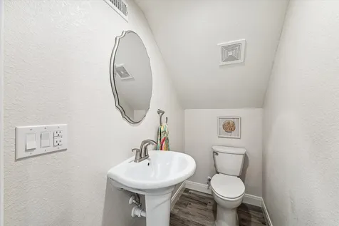 430 Amanda Circle Tiki Island TX 77554