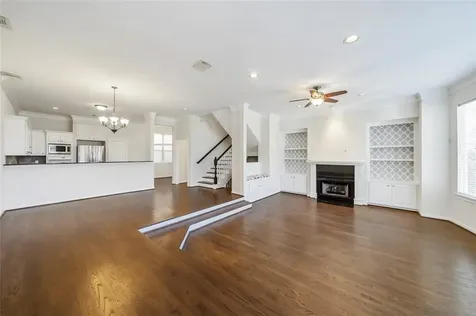 1517 Roy Street Houston TX 77007