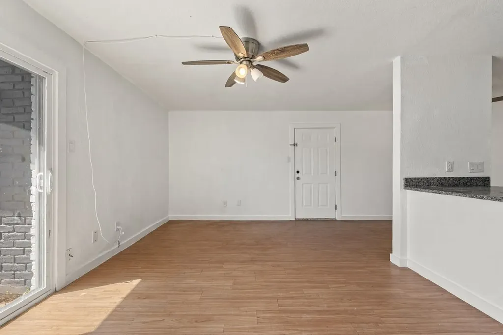 300 E Croslin Street 106 Austin TX 78752