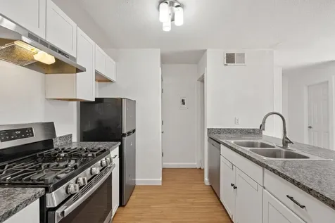 300 E Croslin Street 106 Austin TX 78752