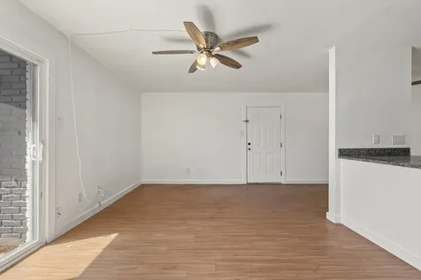 300 E Croslin Street 106 Austin TX 78752