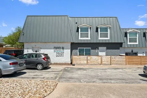 300 E Croslin Street 106 Austin TX 78752