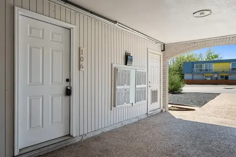 300 E Croslin Street 106 Austin TX 78752