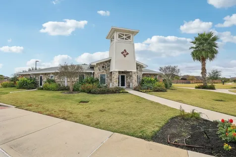 13525 Seneca Lake Drive Texas City TX 77568