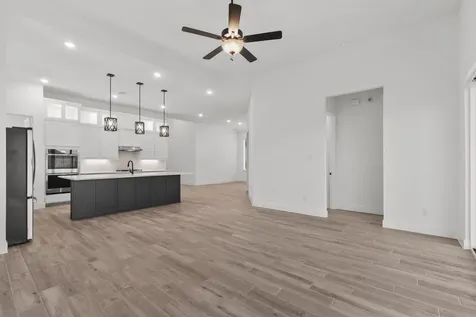15026 Mission Avenue Mont Belvieu TX 77523