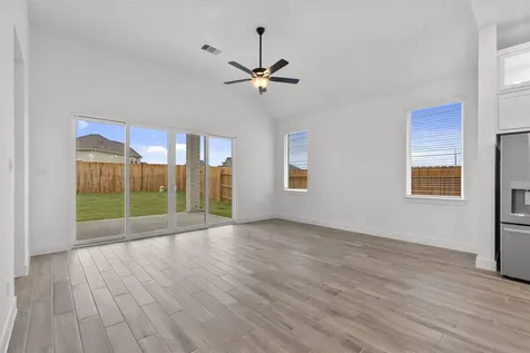 15026 Mission Avenue Mont Belvieu TX 77523