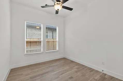 15026 Mission Avenue Mont Belvieu TX 77523