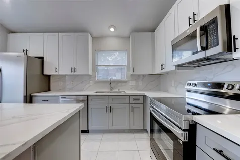 9026 Eaglecove Drive Houston TX 77064