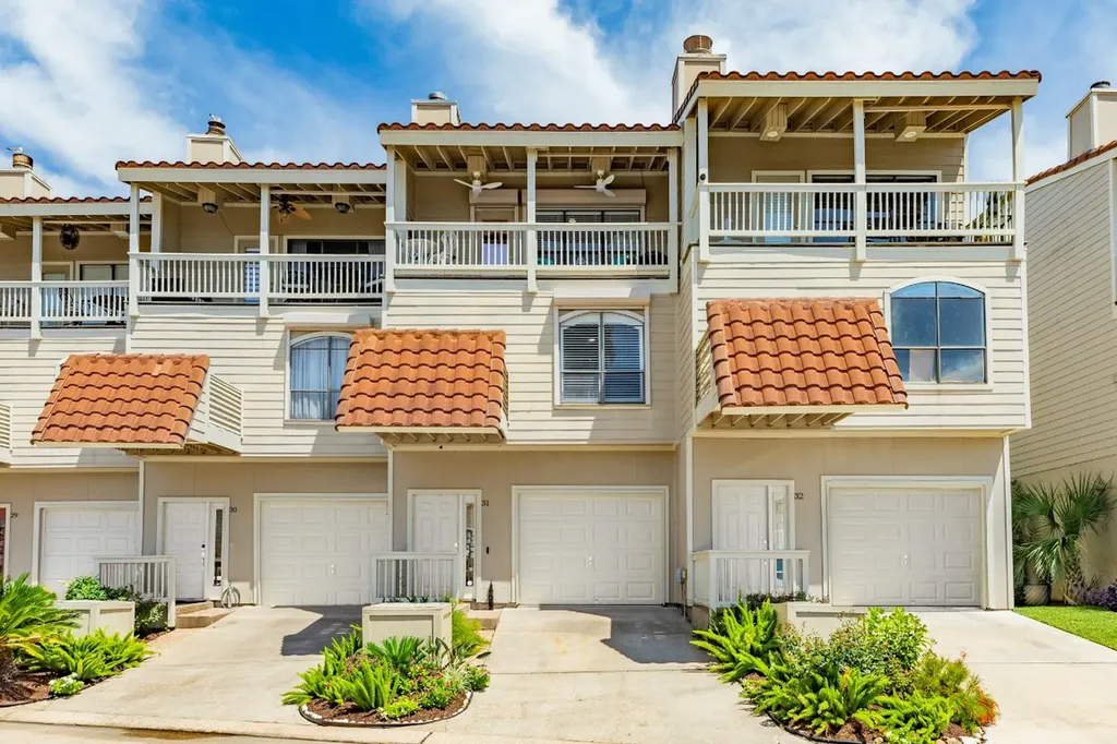 31 Dana Drive Galveston TX 77554