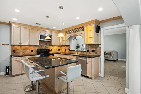 6830 Deer Ridge Lane Houston TX 77086-2110