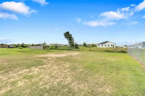 752 Road 5820 Cleveland TX 77327