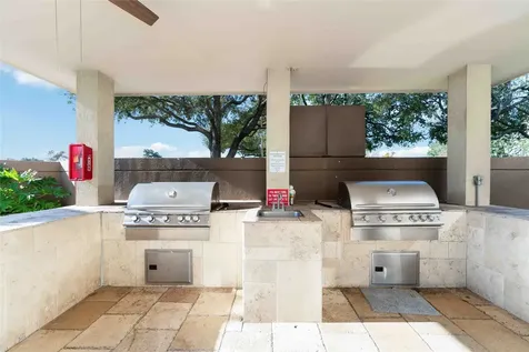 3525 Sage Road 1213 Houston TX 77056