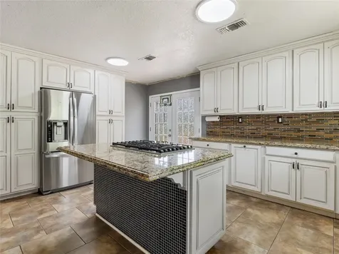 496 James Street Clute TX 77531
